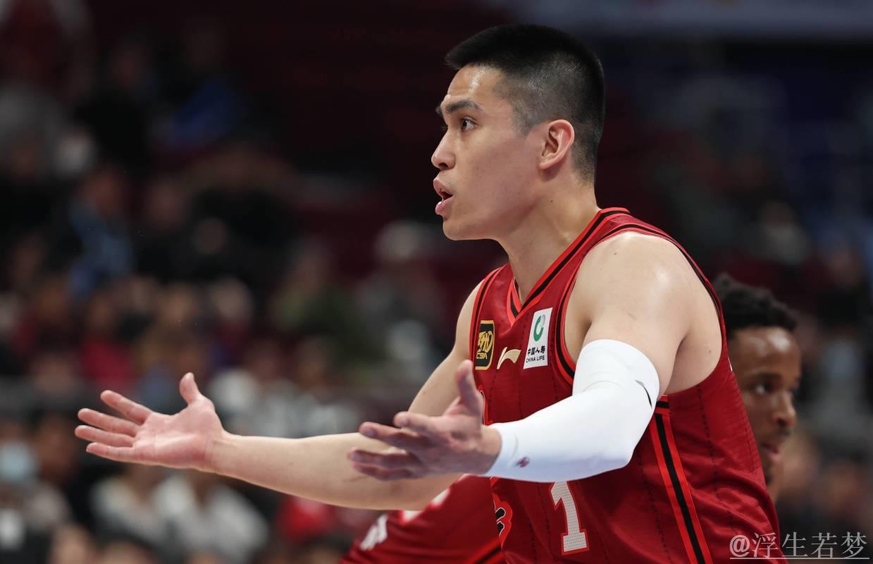 陈盈骏砍下23分，曾凡博受伤离场，北京再胜山西，2-0拿下赛点