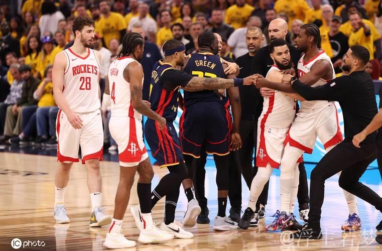 火箭客场险胜勇士 比赛进入决战时刻