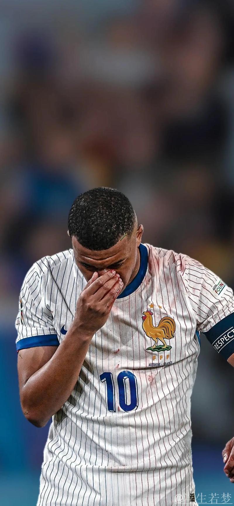 姆巴佩数据出色却仅涨身价，德转回应：他表现偶尔不稳定